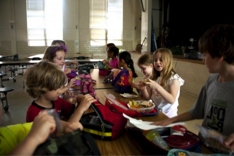 Children at lunch table food allergies